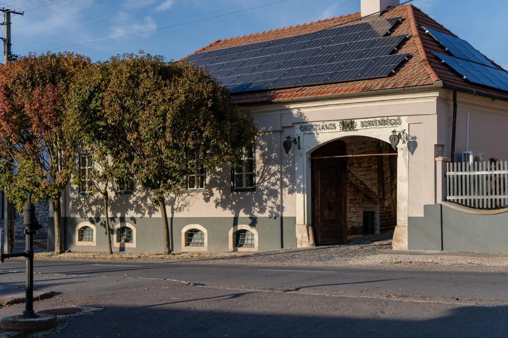 Barka Galeria Hotel Es Etterem Tállya 外观 照片