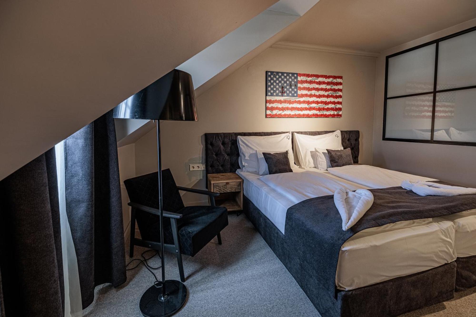 Barka Galeria Hotel Es Etterem Tállya 外观 照片